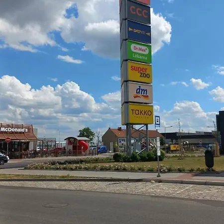 Ubytovani S Parkovanim V Soukromi * זנוימו